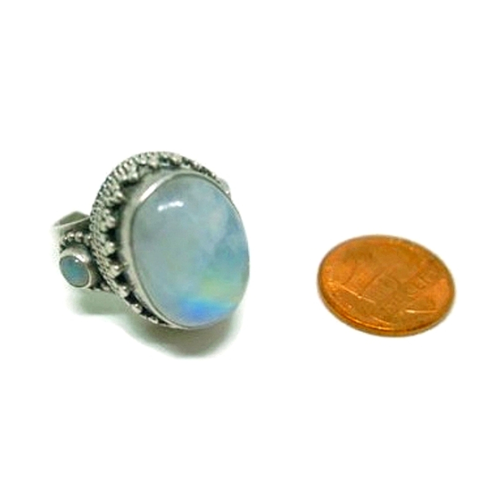 Vintage Rainbow Moonstone 925 Solid Silver Ring - image 3